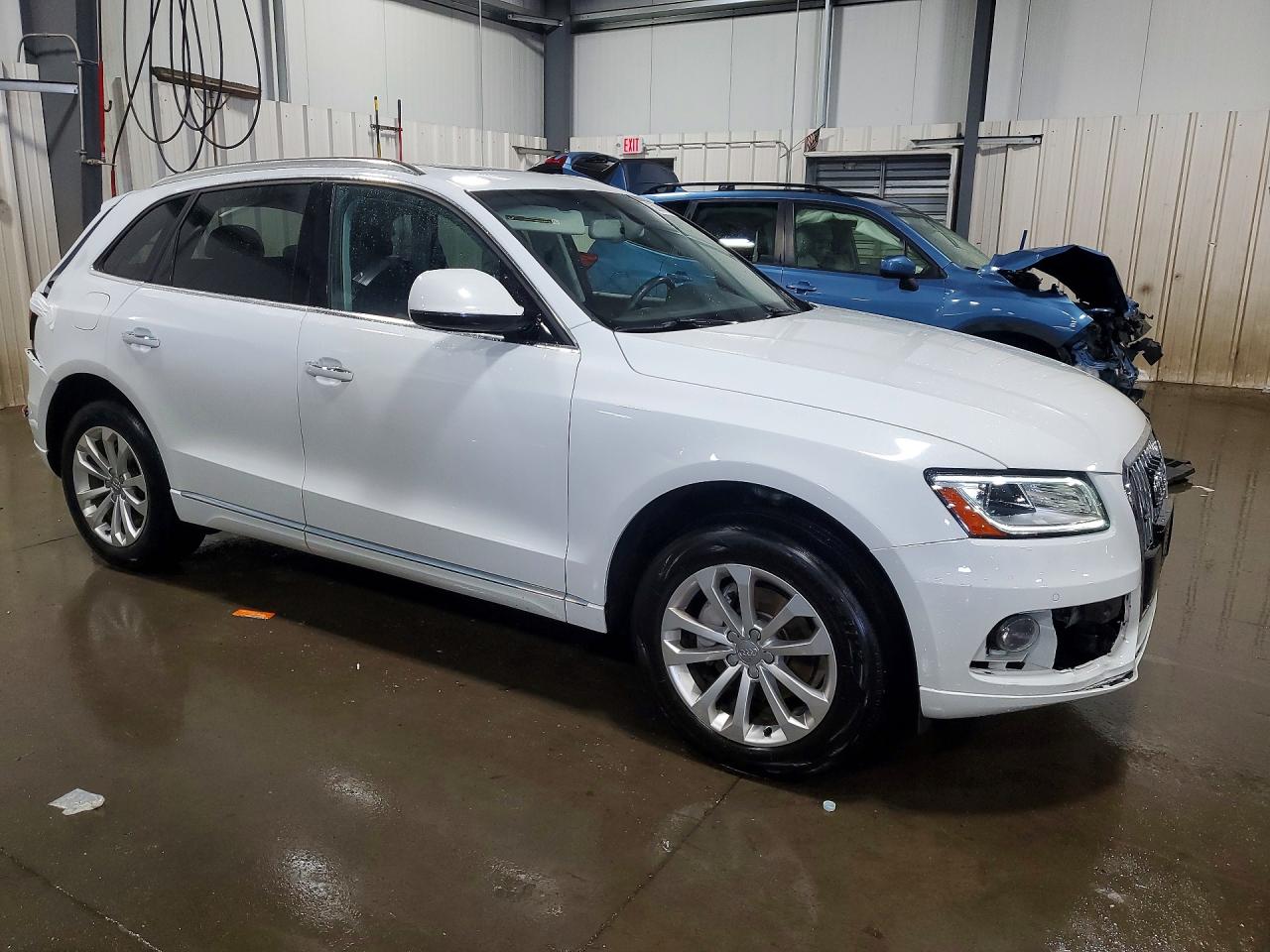 2016 AUDI Q5 quattro Premium Plus