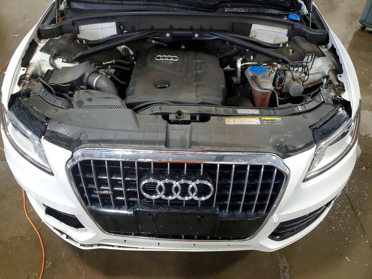 2016 AUDI Q5 quattro Premium Plus