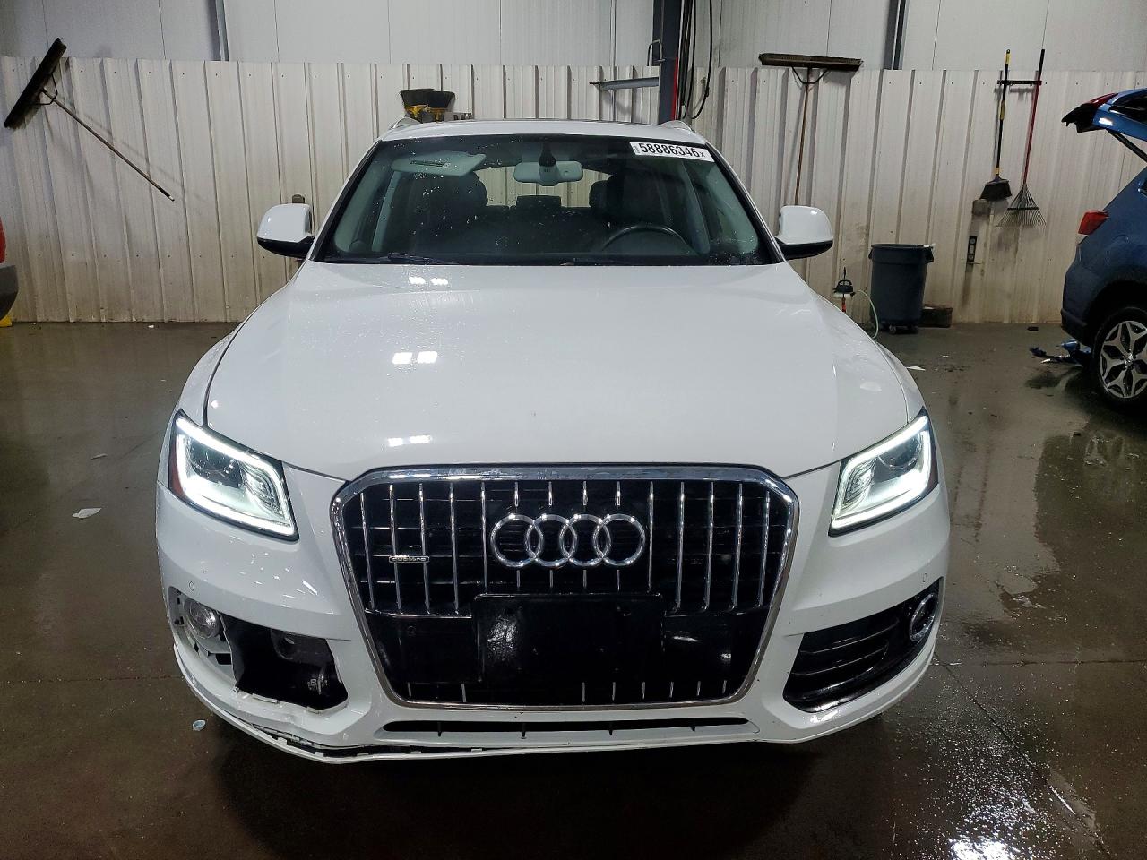 2016 AUDI Q5 quattro Premium Plus
