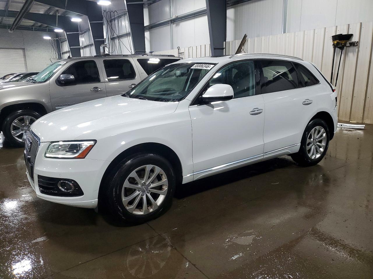 2016 AUDI Q5 quattro Premium Plus