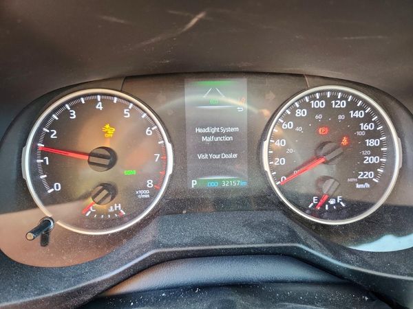 2019 TOYOTA RAV4 XLE AWD