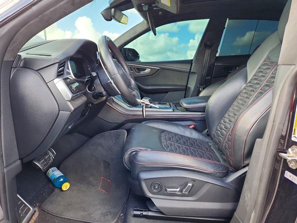 2021 AUDI RS Q8 quattro