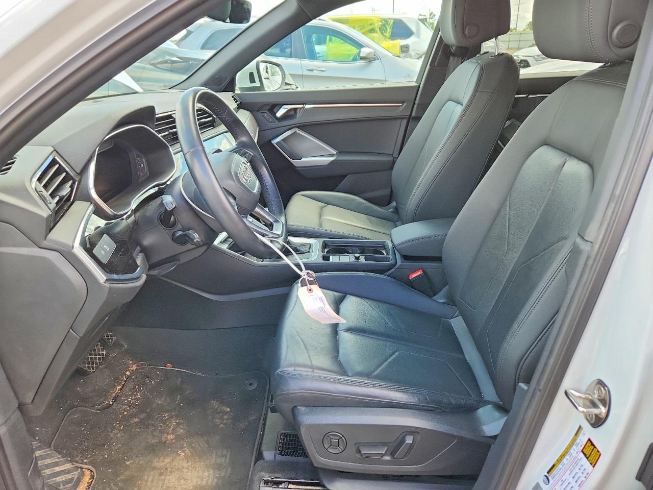 2019 AUDI Q3 quattro Premium Plus
