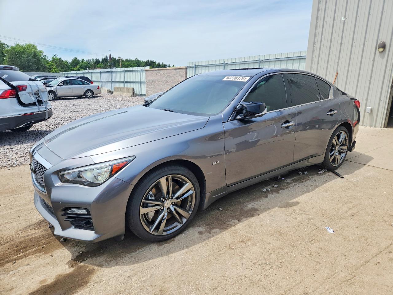 2016 INFINITI Q50