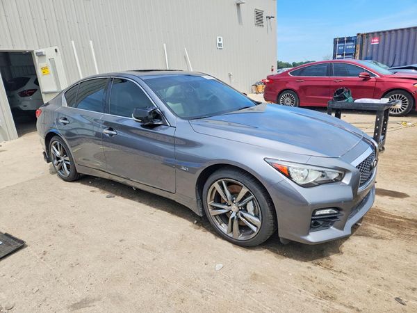 2016 INFINITI Q50