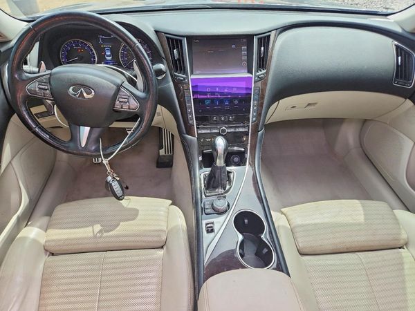 2016 INFINITI Q50