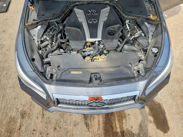 2016 INFINITI Q50