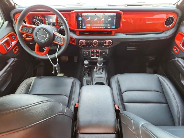 2025 JEEP WRANGLER
