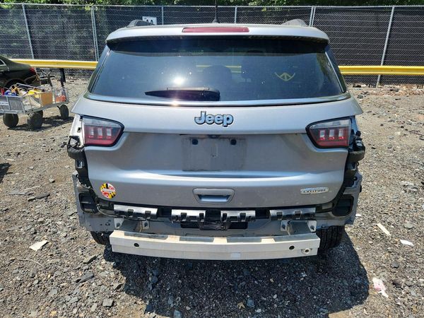 2018 JEEP COMPASS LATITUDE 4X2