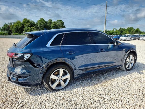 2019 AUDI E-TRON