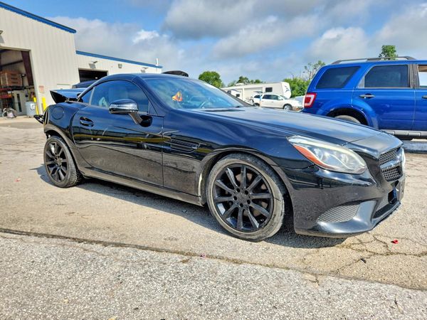 2017 MERCEDES-BENZ SLC SLC300
