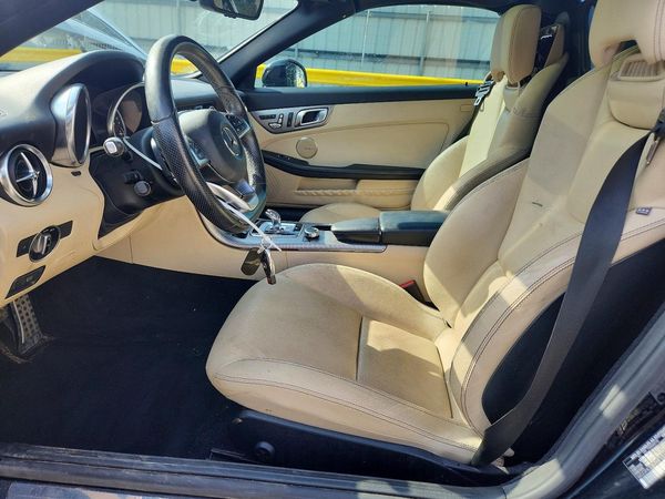 2017 MERCEDES-BENZ SLC SLC300