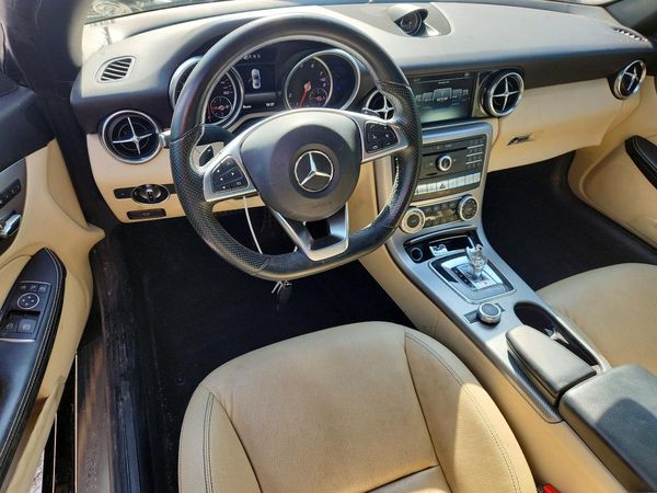 2017 MERCEDES-BENZ SLC SLC300