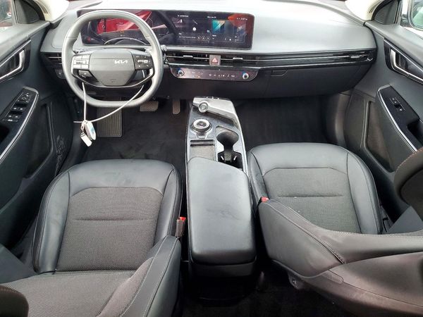 2025 KIA EV6