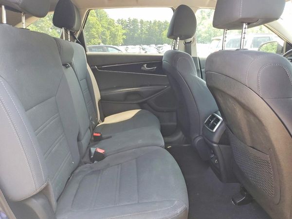 2019 KIA SORENTO L, LX, S