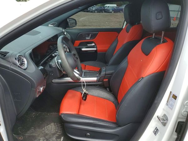 2024 MERCEDES-BENZ GLA