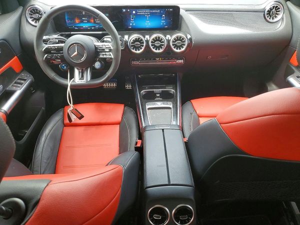 2024 MERCEDES-BENZ GLA