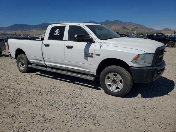 2014 RAM 2500 ST — Passenger 3/4