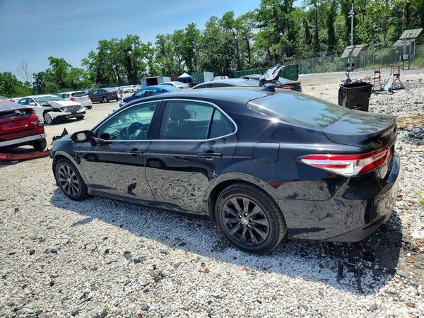 2020 TOYOTA CAMRY