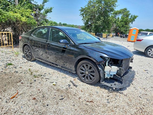 2020 TOYOTA CAMRY