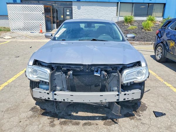 2016 CHRYSLER 300 Limited