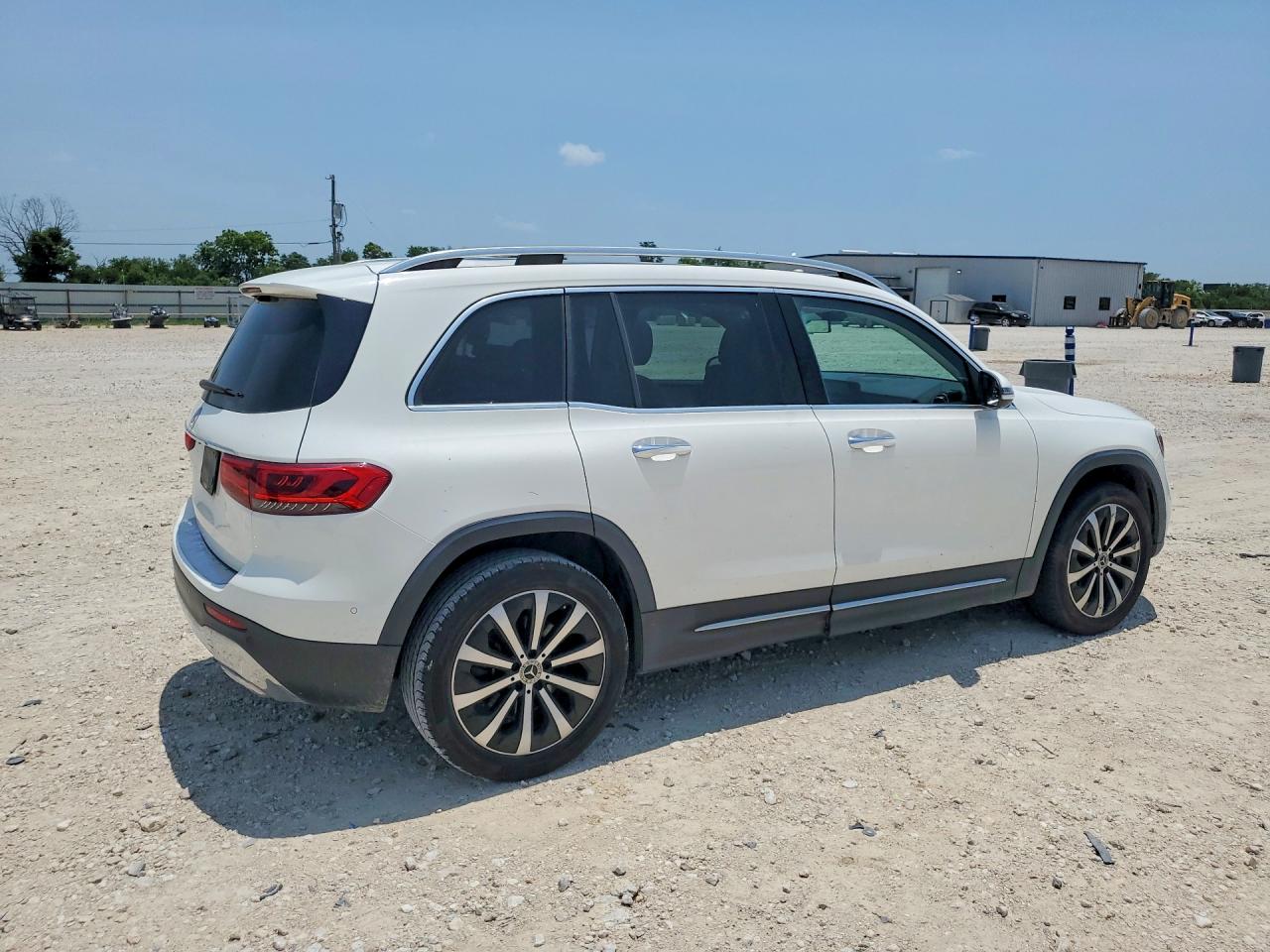 2021 MERCEDES-BENZ GLB GLB250