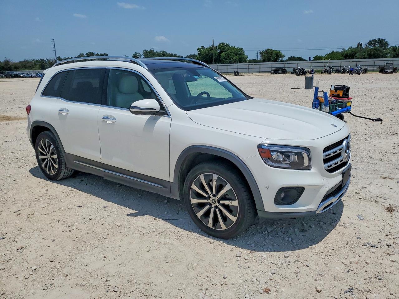 2021 MERCEDES-BENZ GLB GLB250