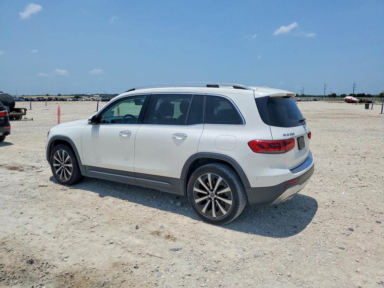 2021 MERCEDES-BENZ GLB GLB250