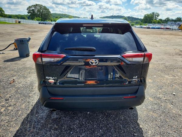 2023 TOYOTA RAV4 LE