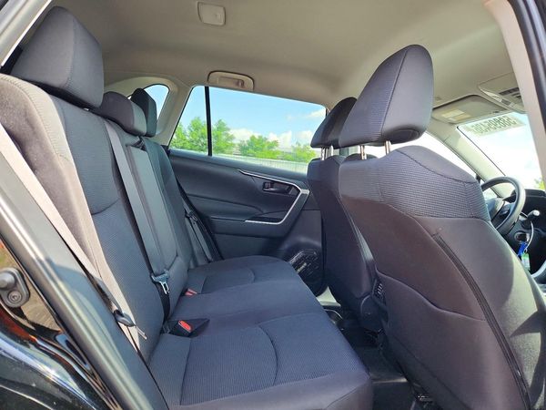 2023 TOYOTA RAV4 LE