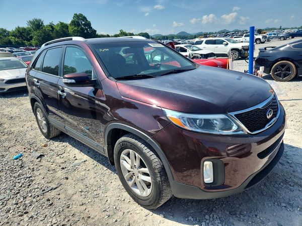 2015 KIA SORENTO GL