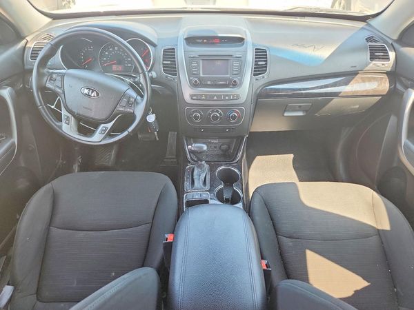 2015 KIA SORENTO GL