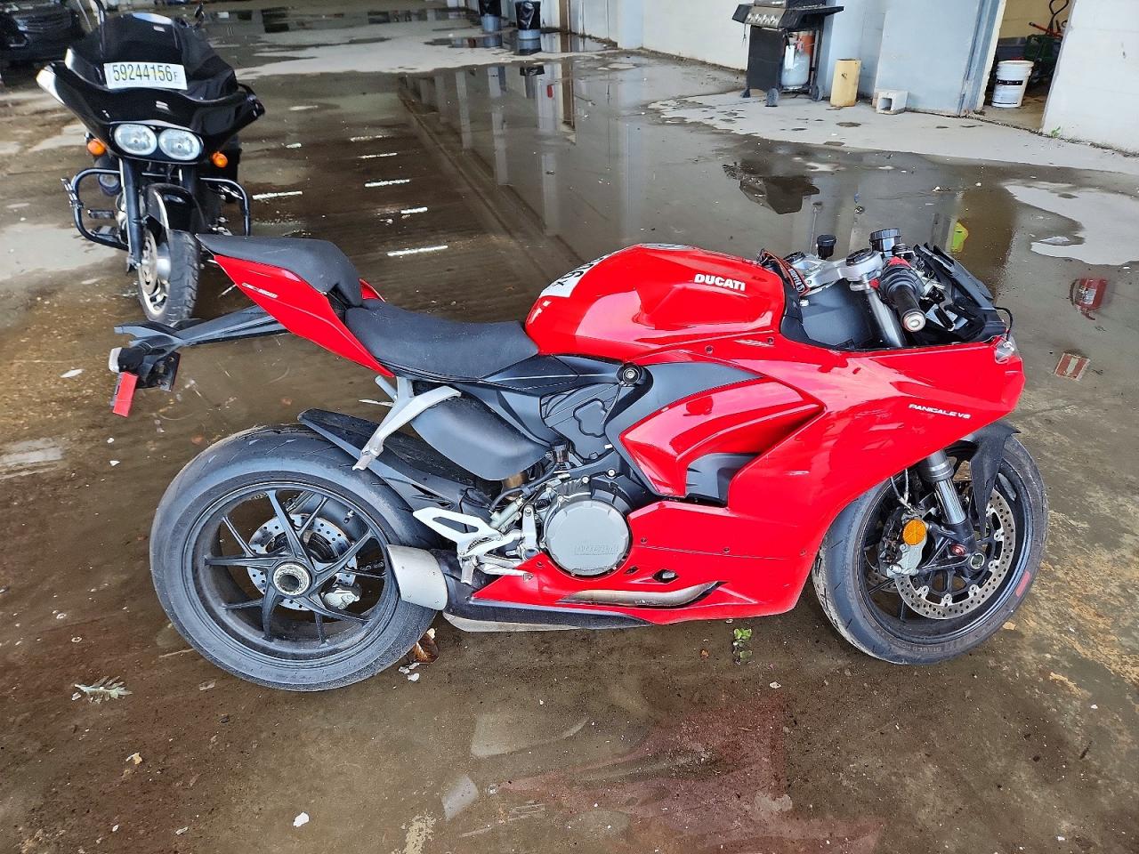 2024 DUCATI PANIGALE