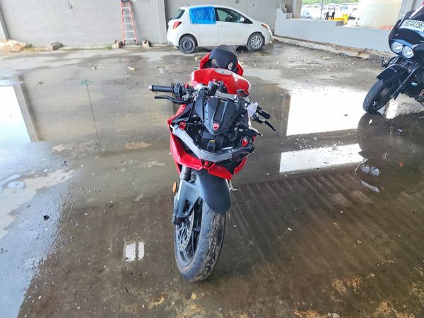 2024 DUCATI PANIGALE