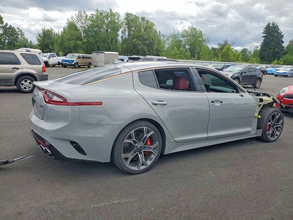 2020 KIA STINGER GT2