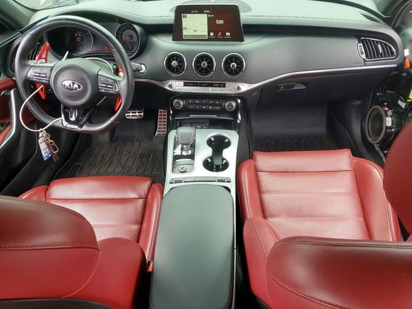 2020 KIA STINGER GT2