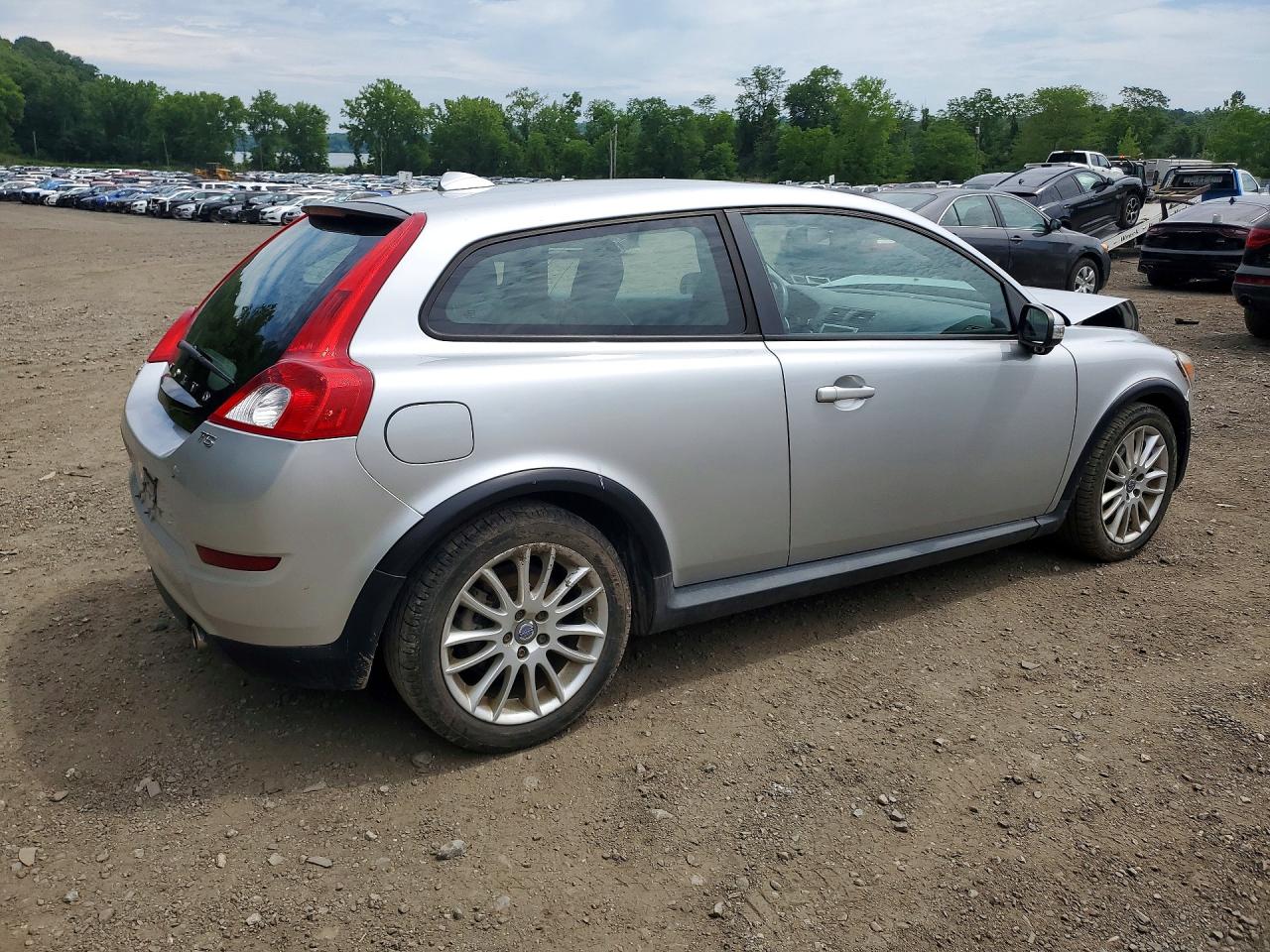 2012 VOLVO C30