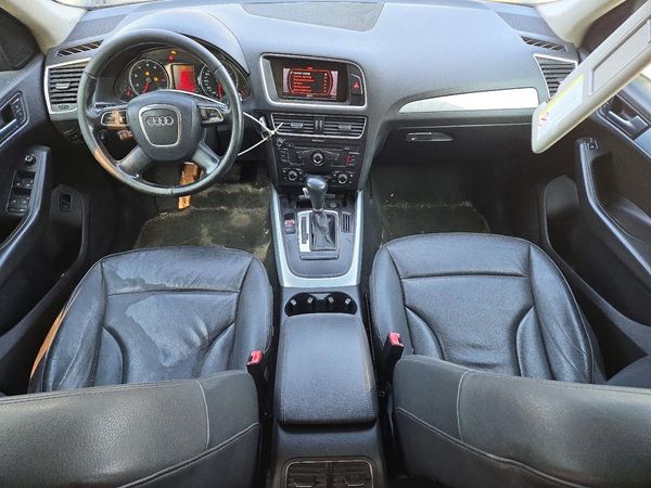 2012 AUDI Q5 Premium Plus