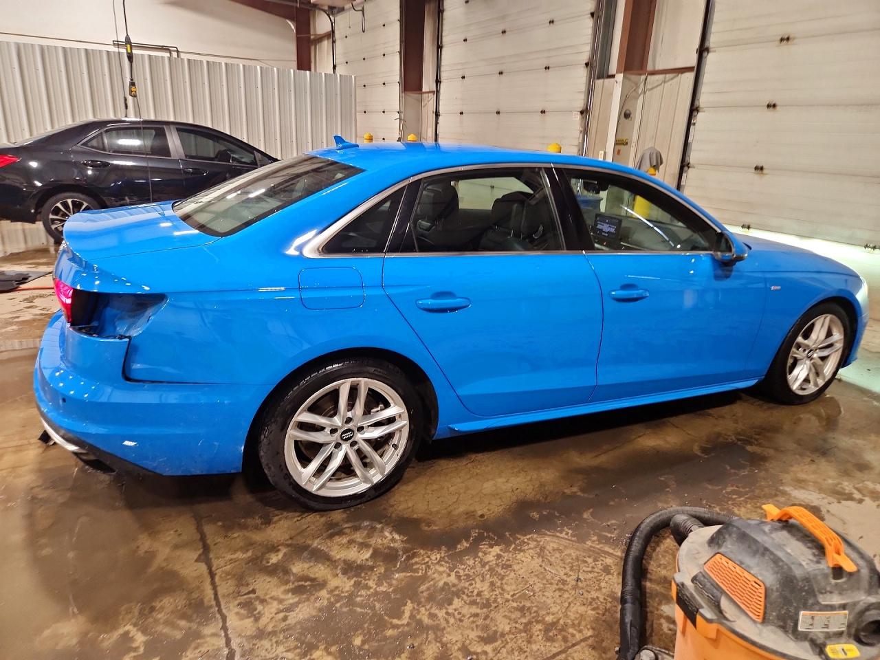 2020 AUDI A4 quattro Premium Plus