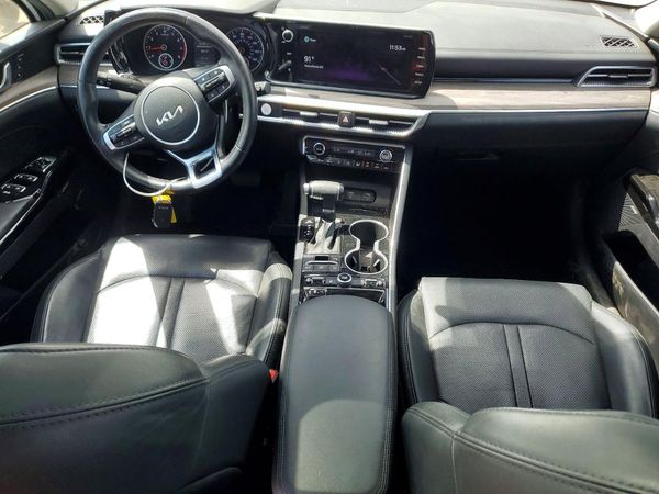 2022 KIA K5