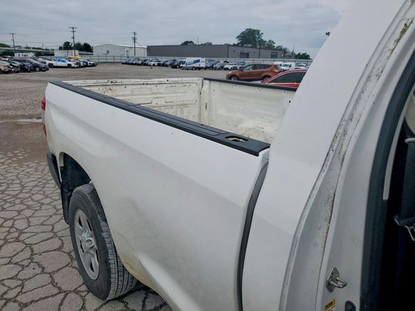 2016 TOYOTA TUNDRA SR