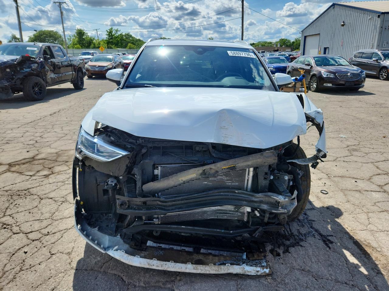 2024 AUDI Q3 S Line quattro Premium