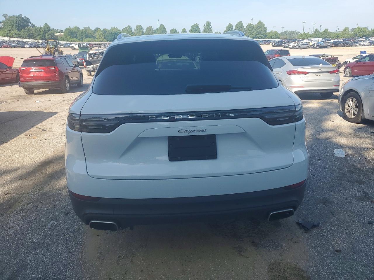 2019 PORSCHE CAYENNE
