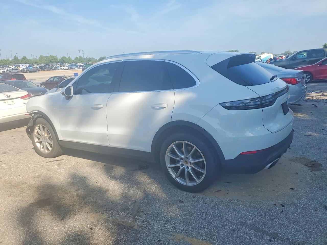 2019 PORSCHE CAYENNE
