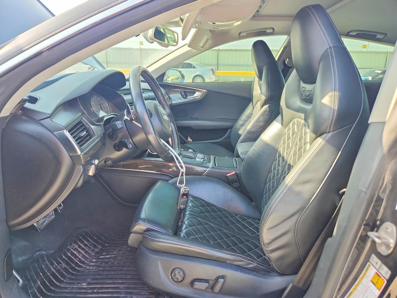 2013 AUDI S7 w/ Innovation Pkg