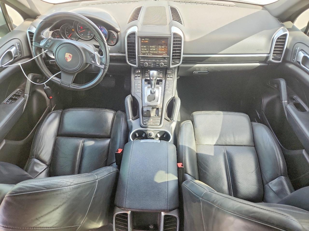 2012 PORSCHE CAYENNE