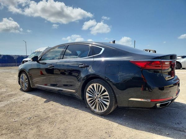 2017 KIA CADENZA