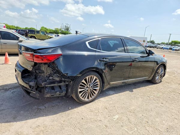 2017 KIA CADENZA