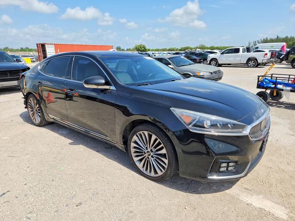 2017 KIA CADENZA