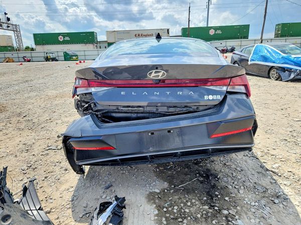 2025 HYUNDAI ELANTRA SEL Convenience — DIRR